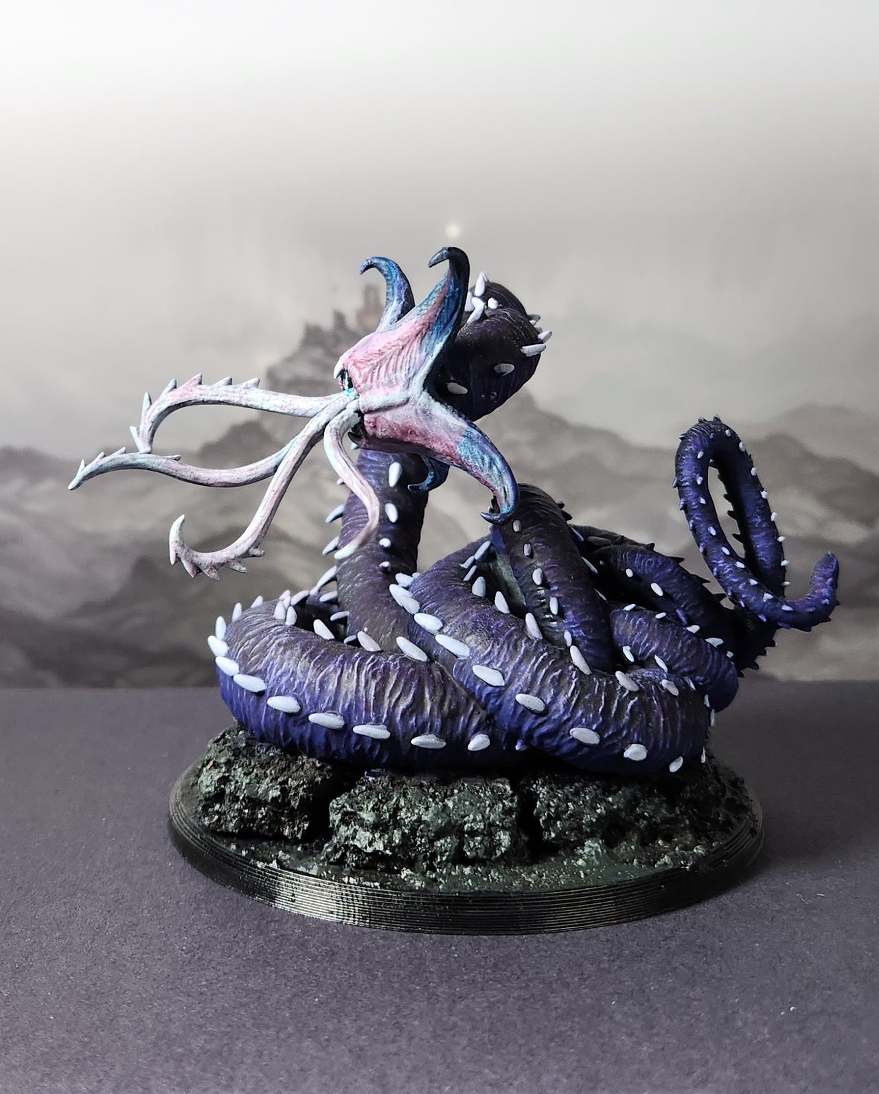 Painted Extra Large Neothelid - Epic Miniatures