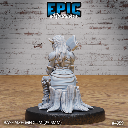 Orc Tiefling Female - Epic Miniatures