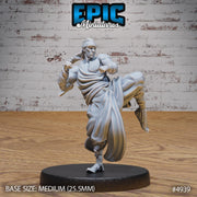Martial Arts Monk - Epic Miniatures | 28mm and 32mm | Wargaming | DnD | Tabletop Roleplaying