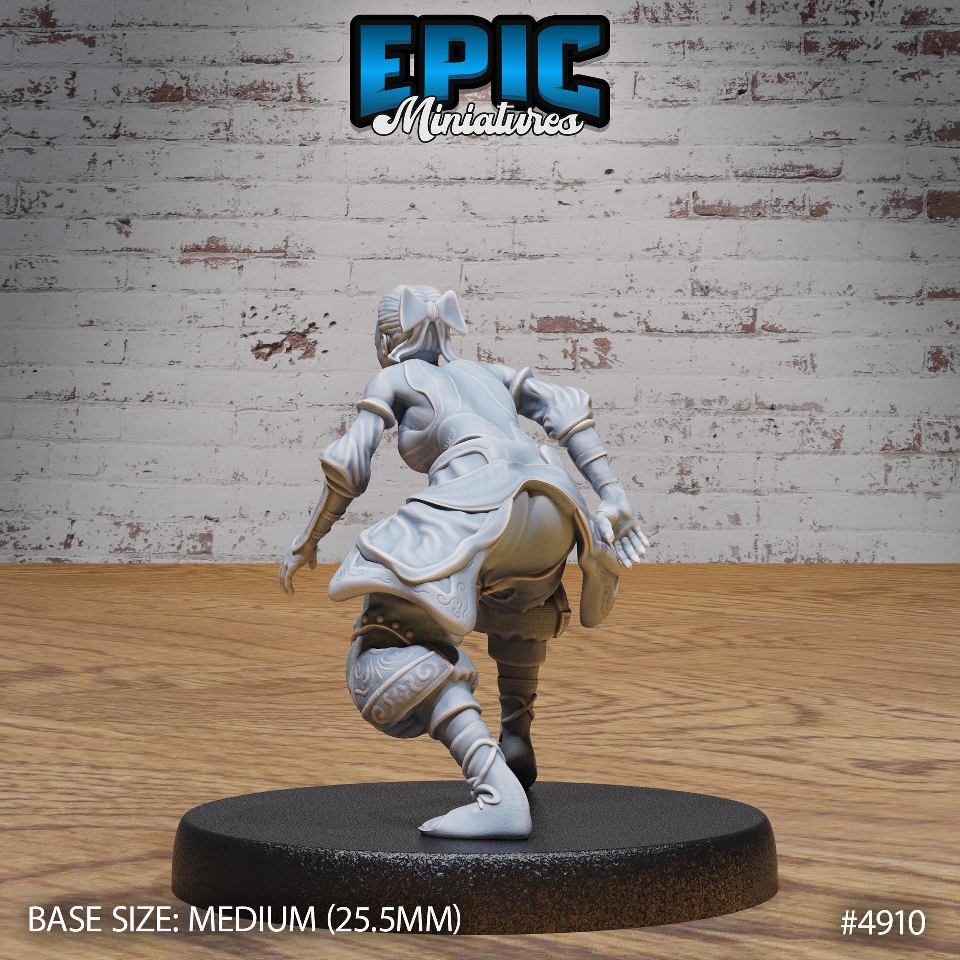 Monk Adventurer Female - Epic Miniature | 28mm and 32mm | Wargaming | DnD | Tabletop Roleplaying