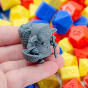 Forager Goblin, Adorable Gobushka - Found Family Adventurecrafts | 28mm and 32mm | Wargaming | DnD | Tabletop Roleplaying