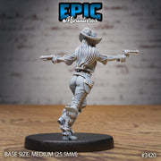 Female Gunslinger- Epic Miniatures | 28mm | 32mm | Fantasy Wild West | Bandit | Cowboy | Rifle Sharpshooter