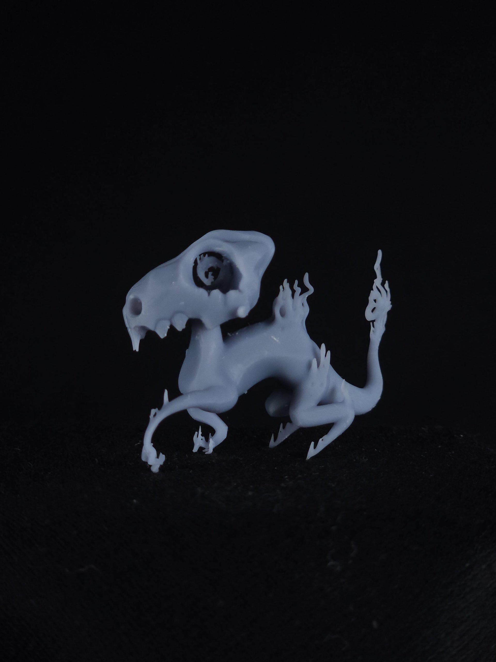 Haunted Skull - Strange Stables | 28mm and 32mm | Wargaming | DnD | Tabletop Roleplaying
