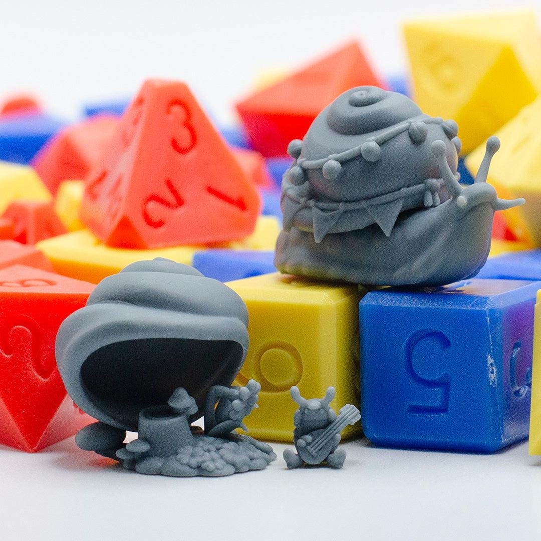 Snail and Pillbug Friend - Found Family Adventurecrafts | 28mm and 32mm | Wargaming | DnD | Tabletop Roleplaying