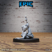 Acrobat Elf- Epic Miniatures | Ninth Age | 32mm | Nightsky Carnival | Circus | Big Top | Bard | Performer