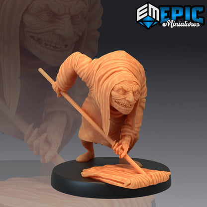 Hunchback - Epic Miniatures 