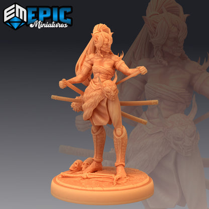 Oni Warrior Female - Epic Miniatures 