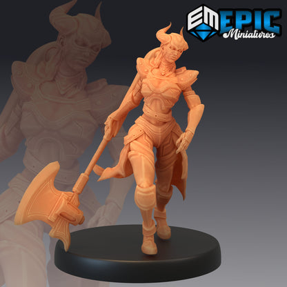 Dark Dragoon Lady - Epic Miniatures 