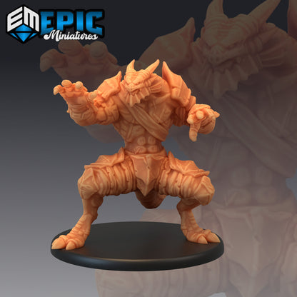 Dragonborn Warrior - Epic Miniatures 