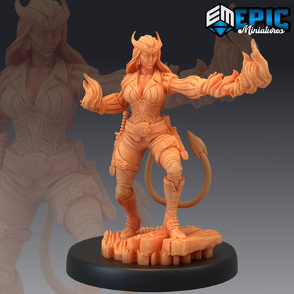 Devilkin Female - Epic Miniatures 