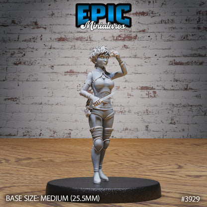 Rogue Novice Female - Epic Miniatures | 28mm | 32mm | Demonic Guild | Assassin | Bandit | Thief